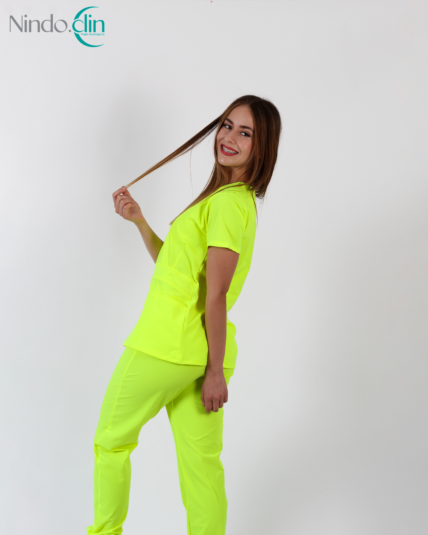 Scrub conjunto amarillo neon